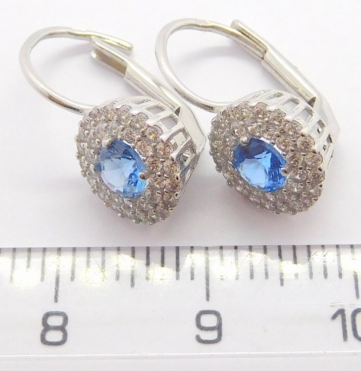 Klenoty Budín Zlaté klasické patentové náušnice s modrými topazy 585/2,45gr HK2039