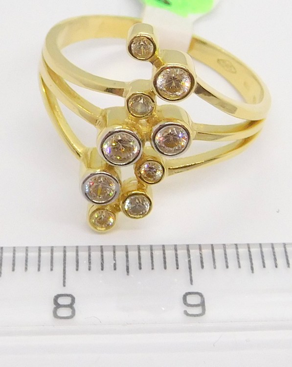 Klenoty Budín Mohutný zlatý prsten se zirkony 585/3,67gr vel. 59 HK1013