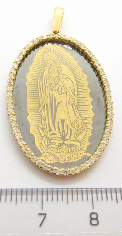 Klenoty Budín Obrovská gravírovaná zlatá madonka se zirkony - přívěsek 585/4,12gr HK3084