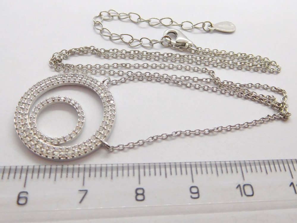 Klenoty Budín Dámský stříbrný náhrdelník posetý zirkony 925/1000 42+5cm 031106700001