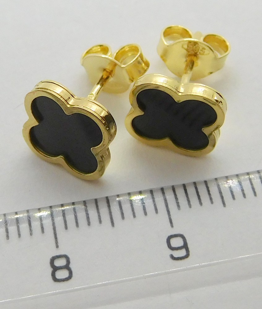 Klenoty Budín Dámské zlaté náušnice ze žlutého zlata s černým smaltem čtyřlístek 585/1,30gr HK2197