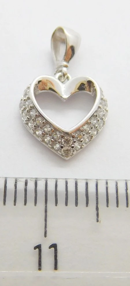 Klenoty Budín Zlaté srdíčko - zlatý přívěsek z bílého zlata se zirkony 585/0,80gr HK3174