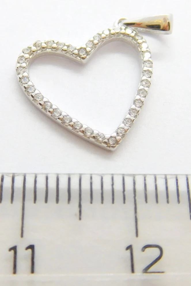 Klenoty Budín Dámský zlatý přívěsek srdce poseté zirkony 585/0,76gr HK3176