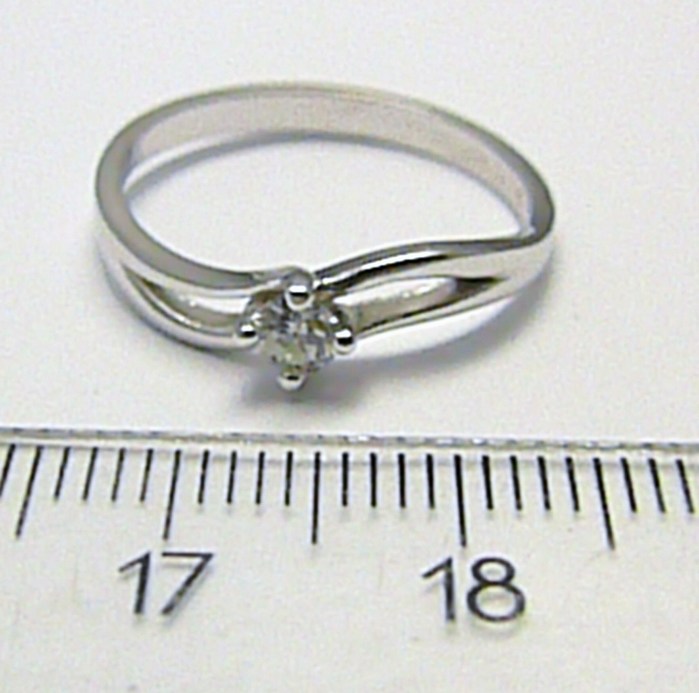 Klenoty Budín Zlatý zásnubní prsten s přírodním diamantem J-24576-14