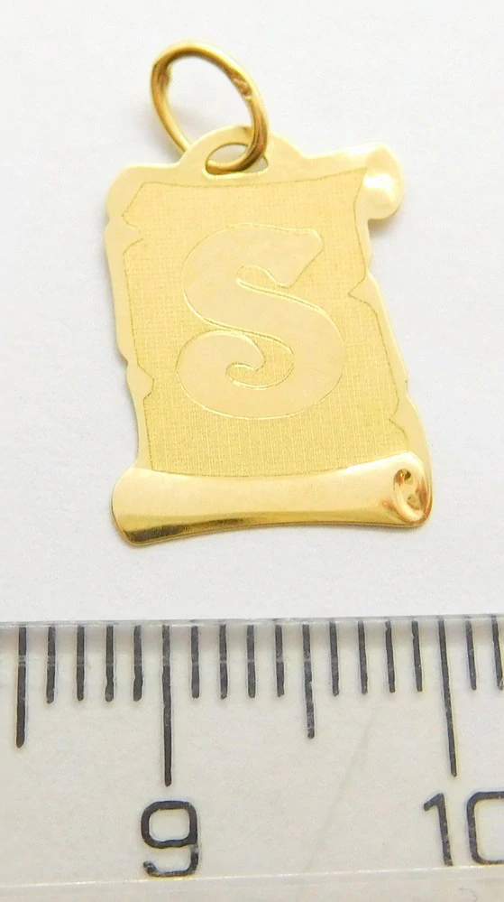 Klenoty Budín Zlatý přívěsek na pergamenu s gravírováním - písmenko S 585/0,45gr GUPYN-58041