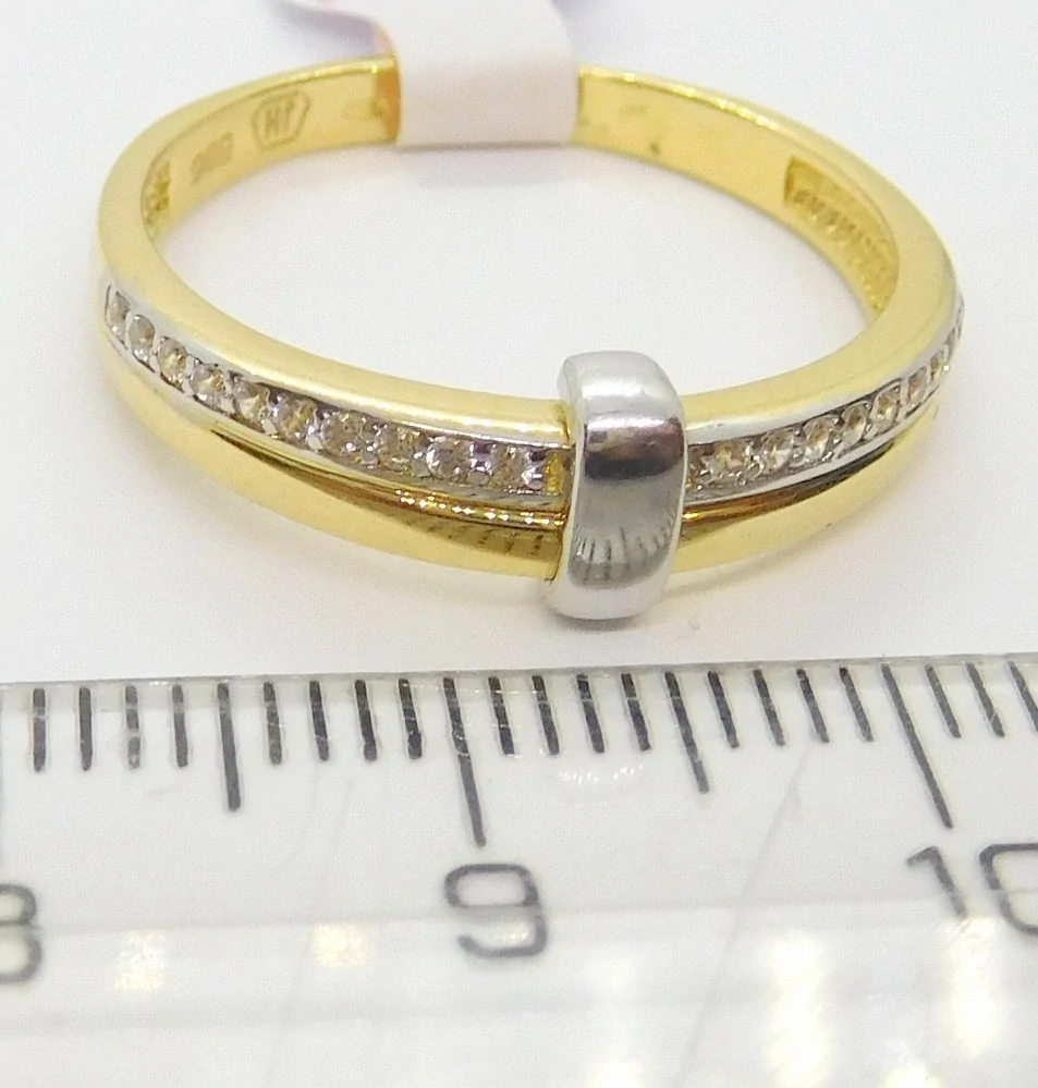 Klenoty Budín Mohutný dámský zlatý prsten se zirkony z bílého a žlutého zlata 585/3,05gr vel. 59 HK1189