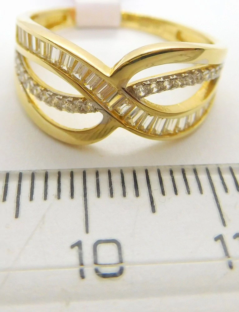 Klenoty Budín Mohutný dámský zlatý prsten se zirkony 585/2,30gr vel. 55 HK1202