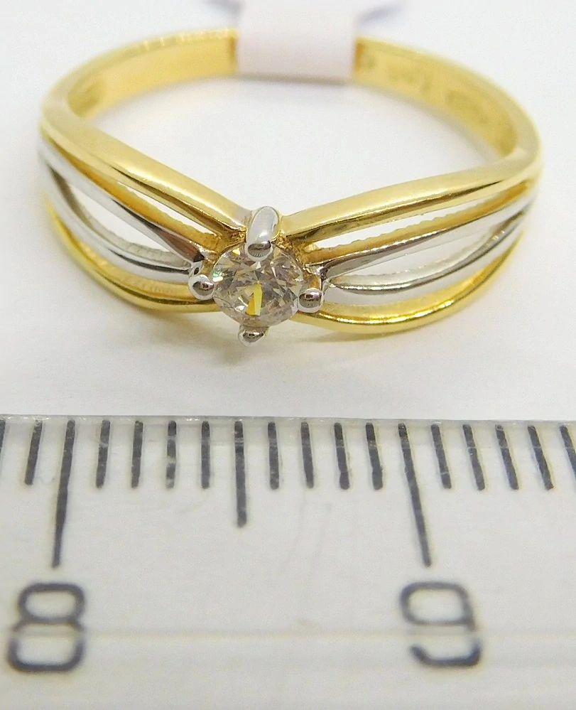 Klenoty Budín Dámský zásnubní zlatý prsten se zirkonem z bílého a žlutého AU 585/1,74gr vel. 52 HK1229