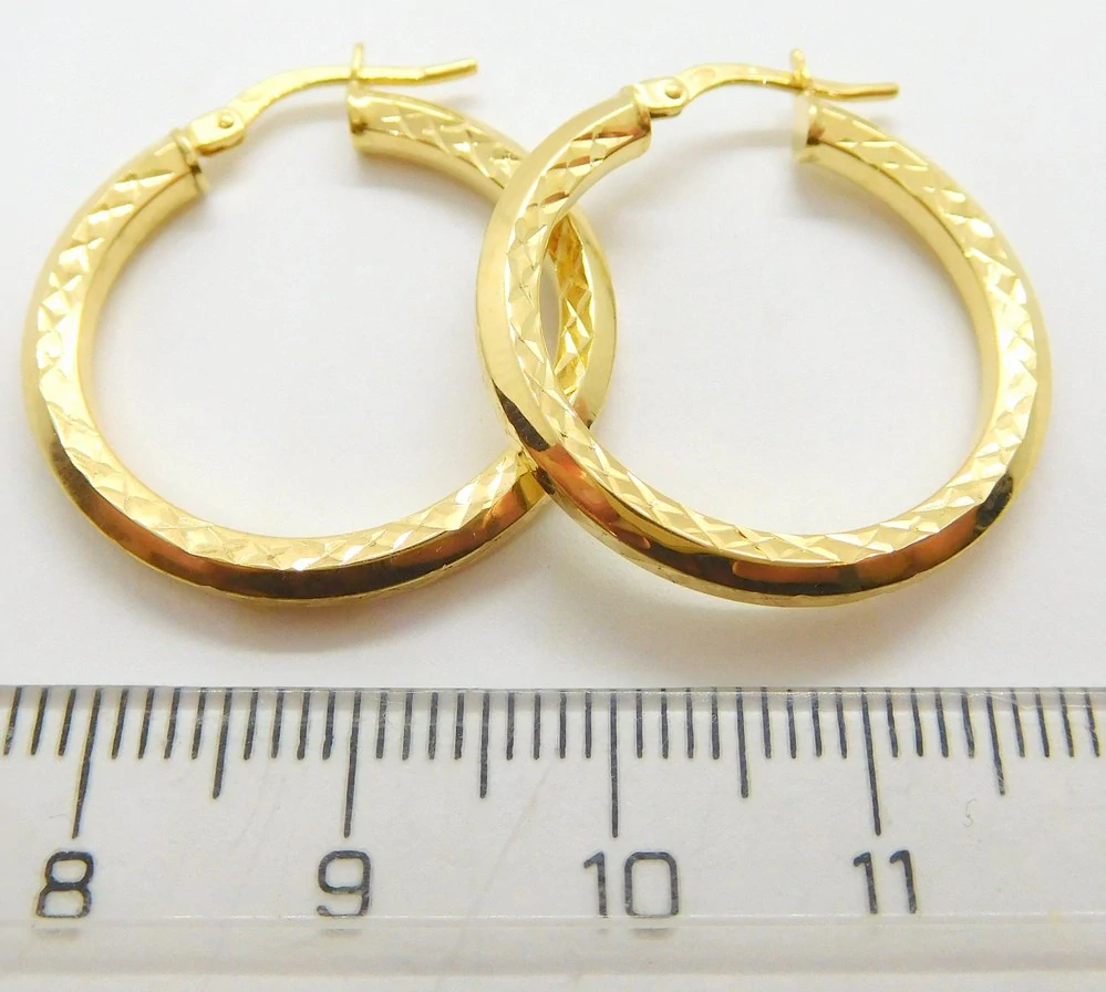 Klenoty Budín Dámské kruhové zlaté náušnice s gravírováním pr. 25mm 585/1,74gr HK2331