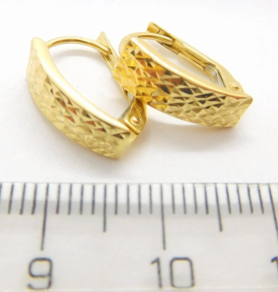 Klenoty Budín Dámské náušnice ze žlutého zlata s gravírováním 585/1,37gr HK2347