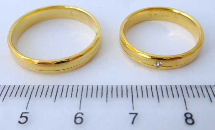 Klenoty Budín Elegantní zlaté snubní prsteny Couple 585/1000 s diamanty 4N18