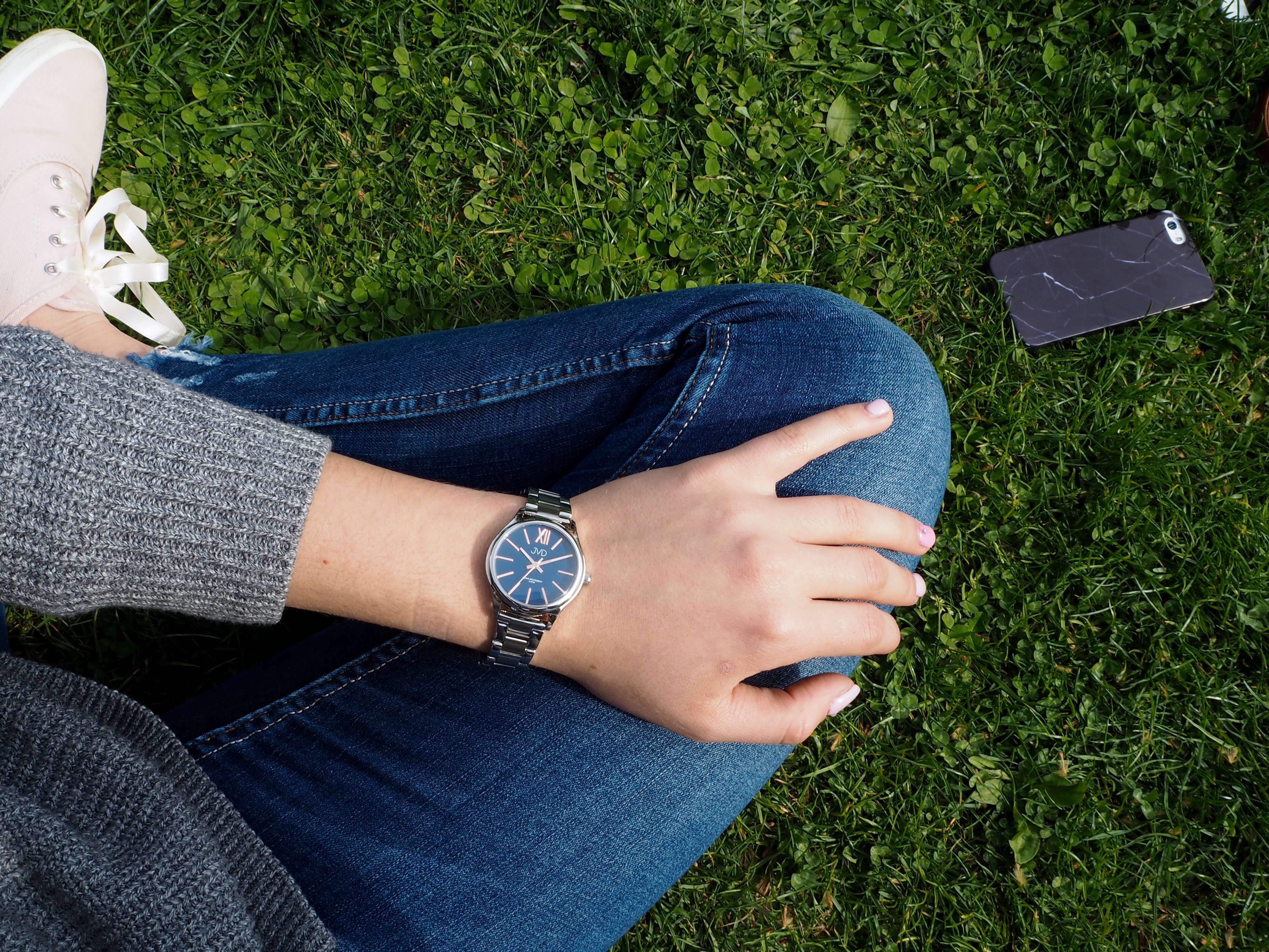 Dámské elegantní ocelové hodinky JVD J4152.1 POSLEDNÍ KS STAŇKOV