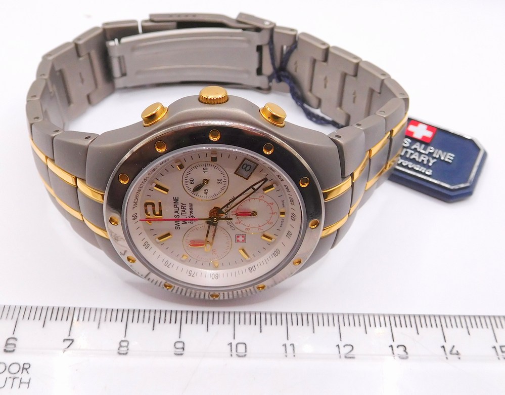 GROVANA Luxusní pánské švýcarské titanové hodinky Swiss Alpine Millitary by Grovana 1532.9122