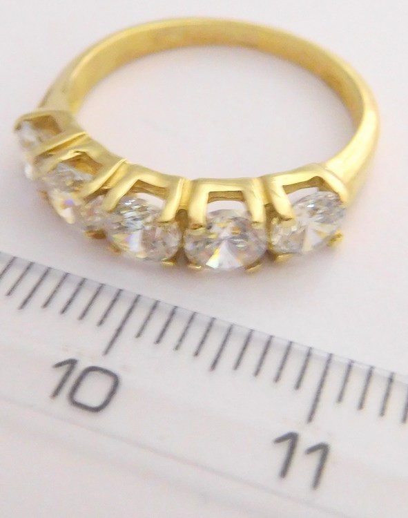 Klenoty Budín Dámský zlatý prstýnek se zirkony 5ks vel. 54 585/2,80gr HK1032