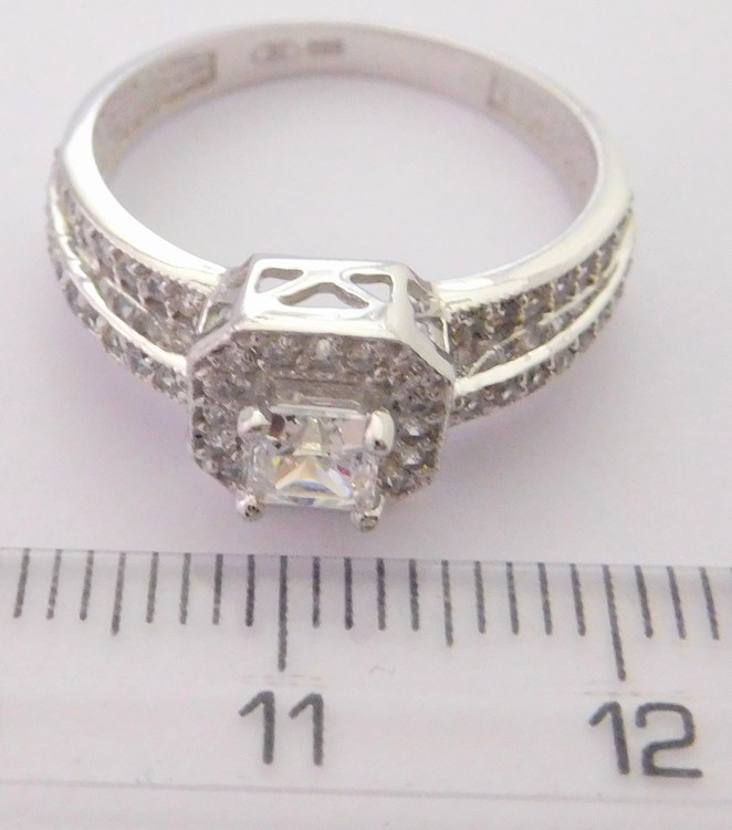 Klenoty Budín Masivní zlatý zásnubní prsten z bílého zlata 585/2,94gr vel.55 HK1044