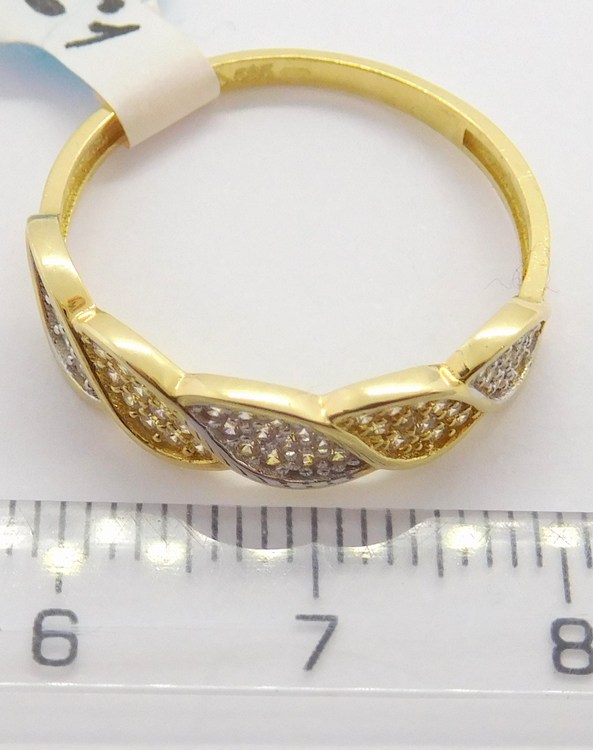 Klenoty Budín Mohutný dámský prsten v kombinaci zlata se zirkony 585/2,15gr vel. 57 HK1009