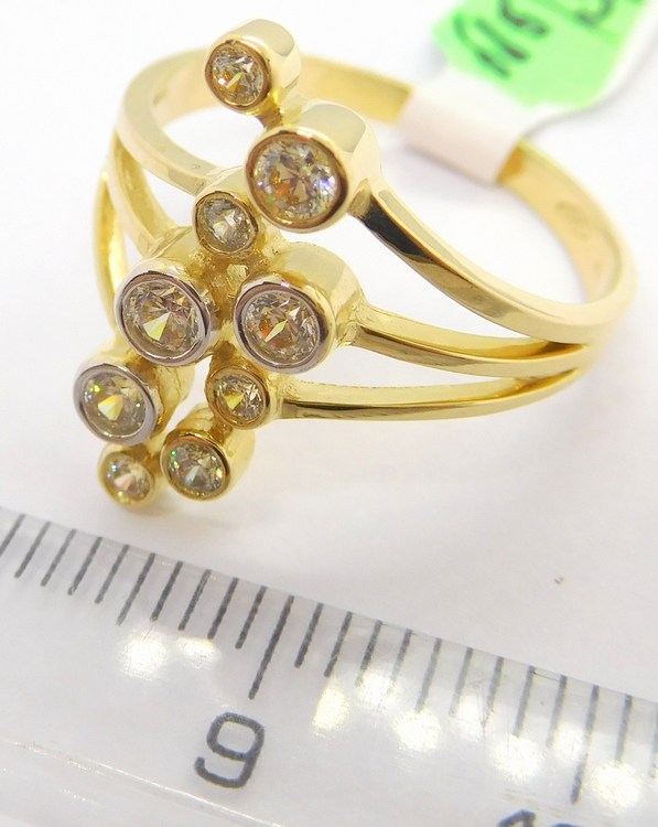 Klenoty Budín Mohutný zlatý prsten se zirkony 585/3,67gr vel. 59 HK1013