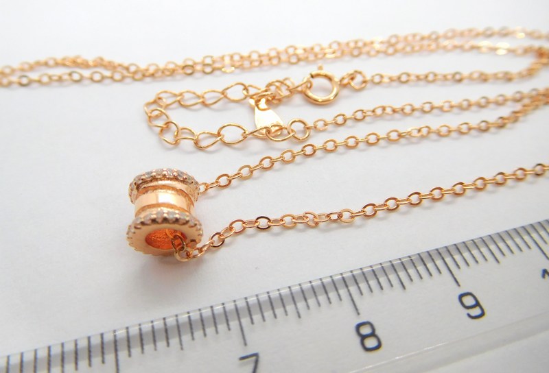 Klenoty Budín Dámský stříbrný růžový náhrdelník s pohyblivým přívěškem se zirkony 925/1000 42+5cm 031116800001