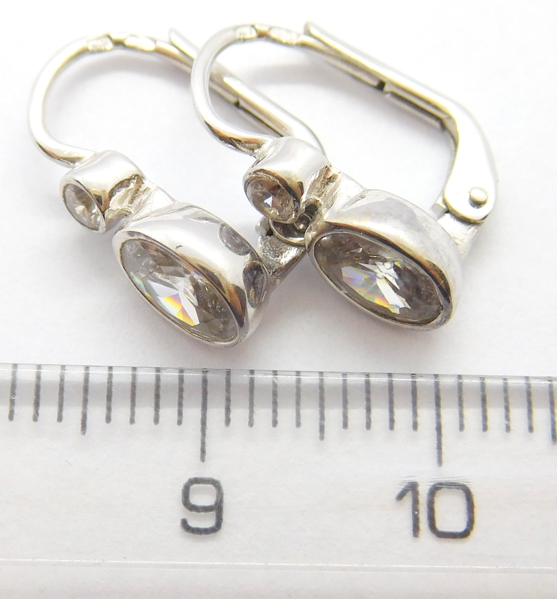 Klenoty Budín Zlaté náušnice z bílého zlata se zirkony 585/2,57gr 6880155