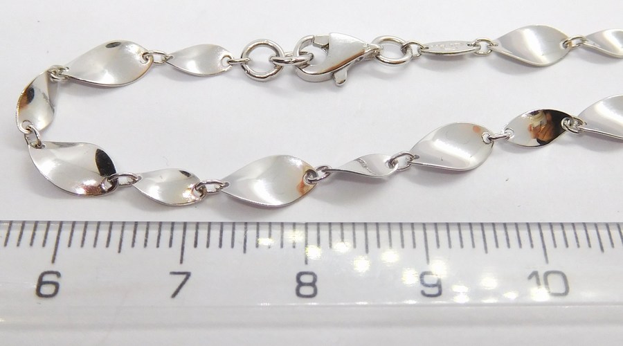 Klenoty Budín Dámský hladký pevný zlatý náramek z bílého zlata 585/2,50gr 18cm HK7006