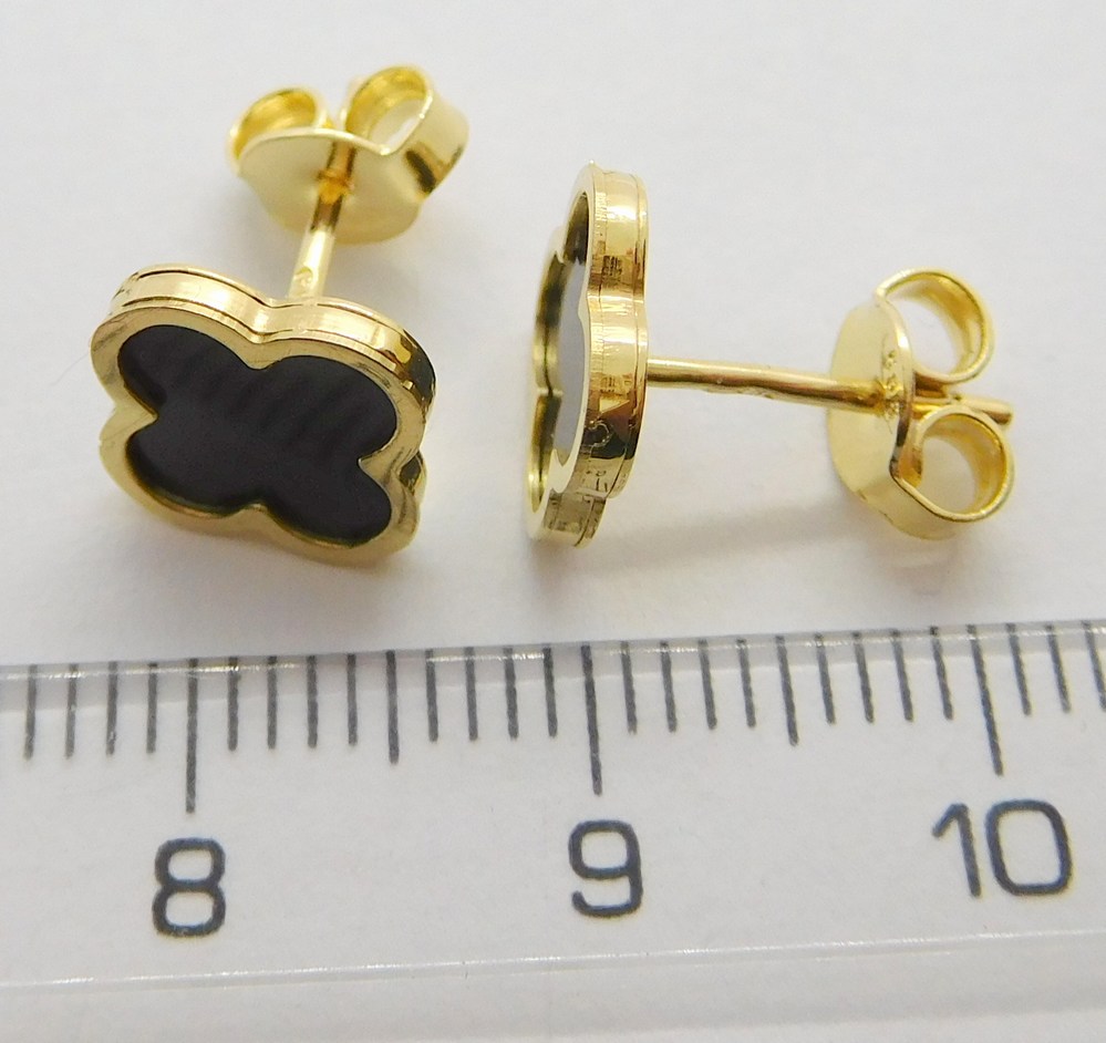 Klenoty Budín Dámské zlaté náušnice ze žlutého zlata s černým smaltem čtyřlístek 585/1,30gr HK2197