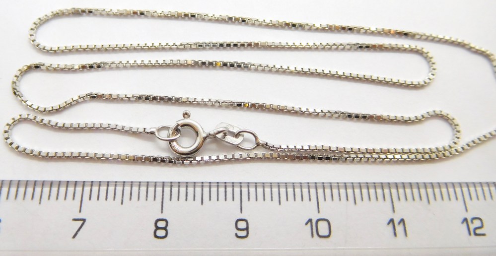 Klenoty Budín Dámský pevný přívěskový zlatý řetízek z bílého zlata VENEZIA 585/1,64gr 50cm HK6292