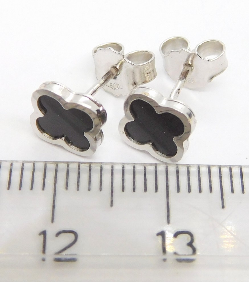 Klenoty Budín Dámské zlaté náušnice z bílého zlata s černým smaltem čtyřlístek 585/1,33gr H225