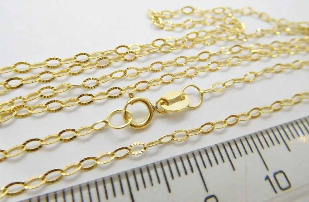 Klenoty Budín Dámský gravírovaný zlatý řetízek 45cm/1,20gr HK6176