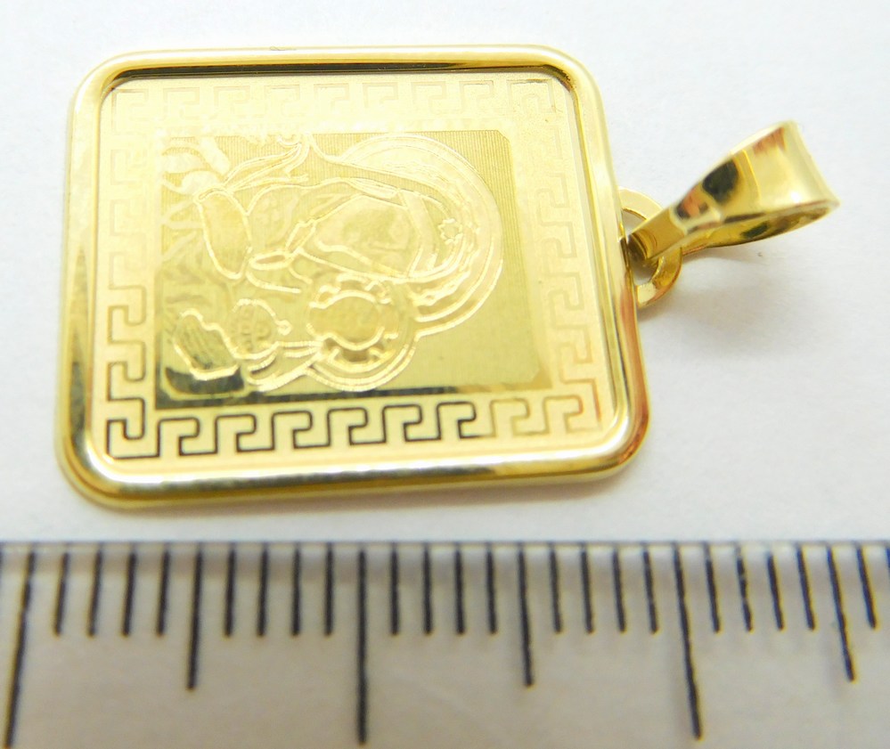 Klenoty Budín Dámský zlatý velký přívěsek gravírovaná zlatá madonka 585/1,36gr 02412