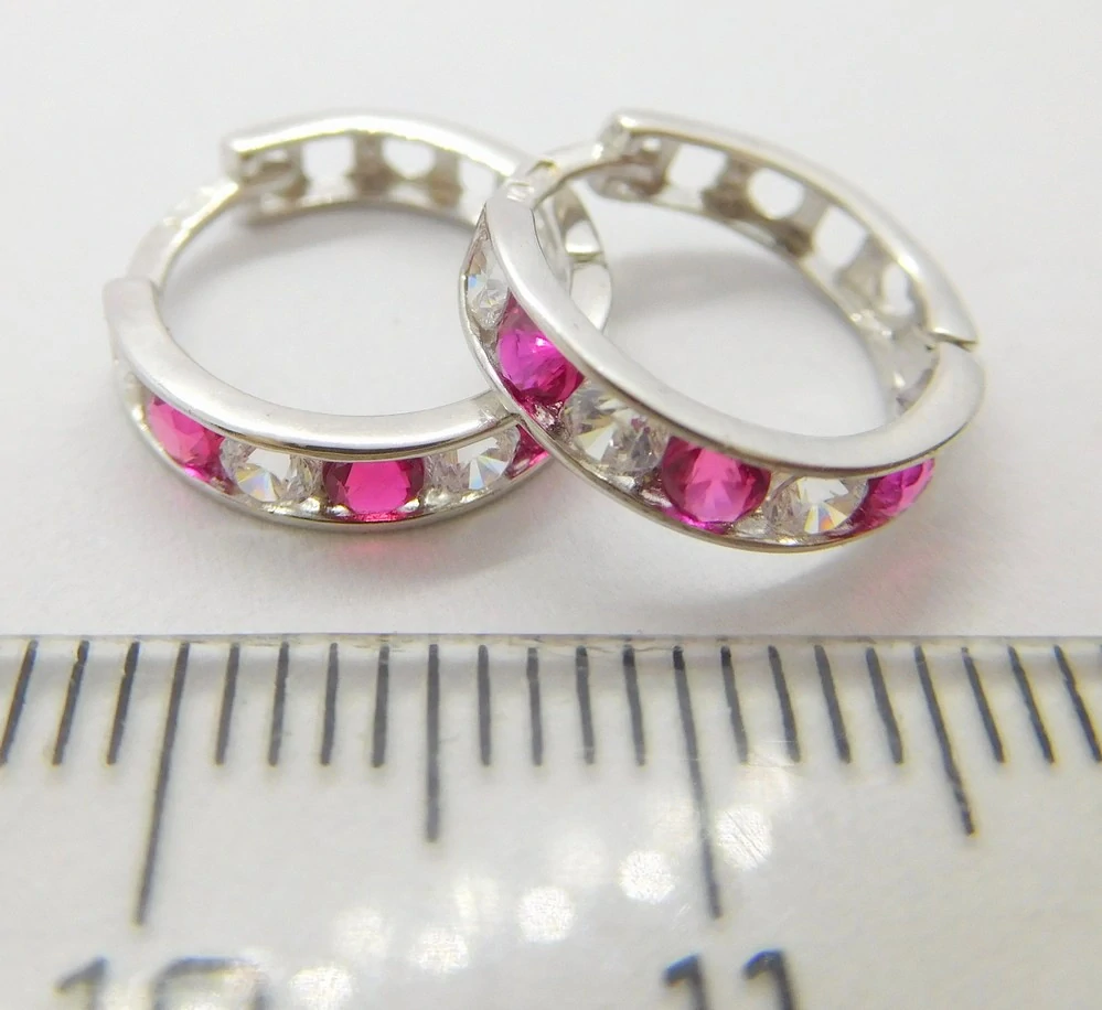 Klenoty Budín Dámské zlaté kruhové náušnice s červenými rubíny z bílého zlata 13mm 585/1,22gr 15991