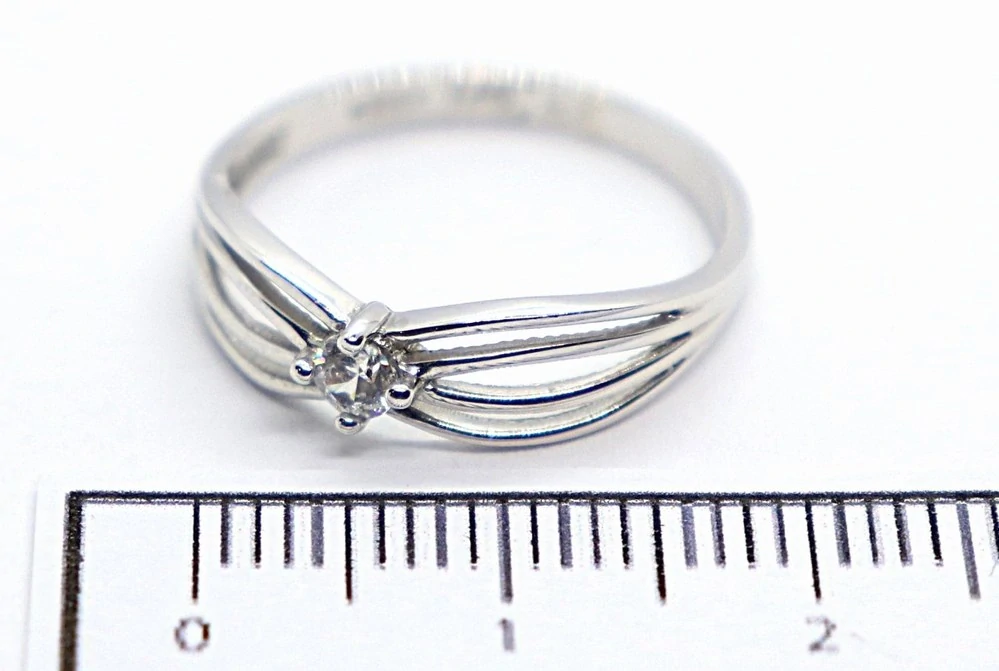 Klenoty Budín Dámský zásnubní prsten z bílého zlata se zirkonem 585/1,73gr vel. 53 HK1245