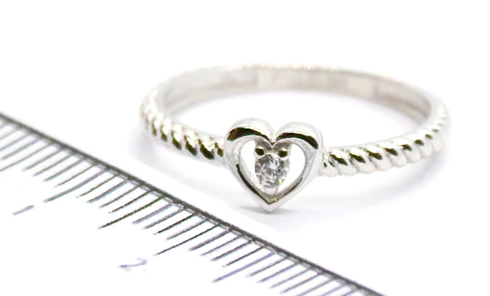 Klenoty Budín Dámský zásnubní srdíčkový prsten z bílého zlata se zirkonem 585/1,15gr vel. 50 HK1252