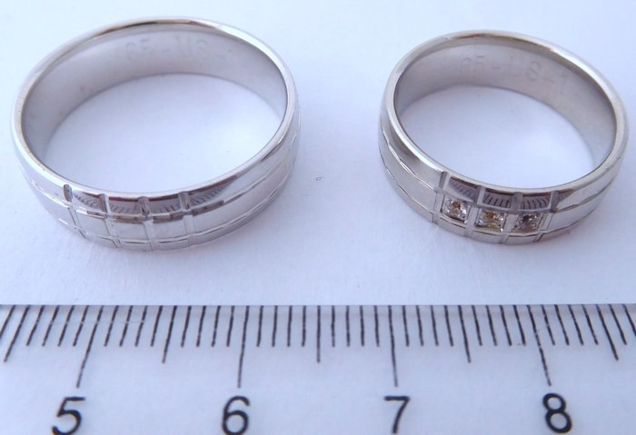 Exkluzivní zlaté snubní prsteny Couple 585/1000 s diamanty 65US1