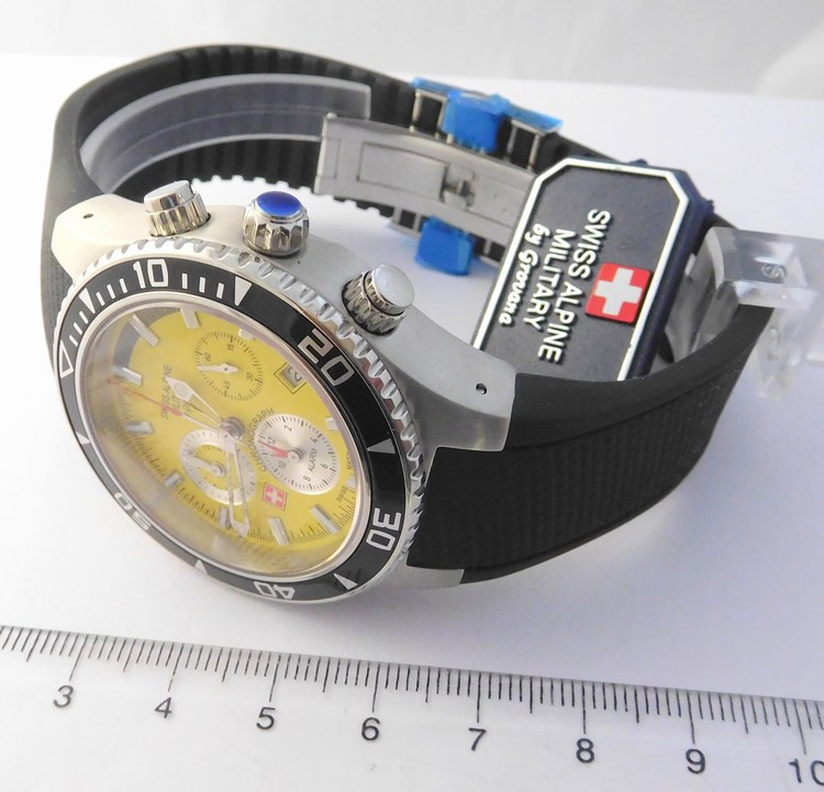 Pánské švýcarské hodinky - chronograf Swiss Alpine Military by Grovana 1607.8835