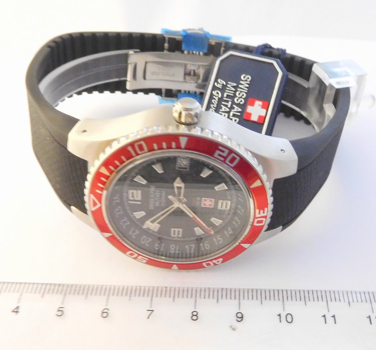 Luxusní pánské vodotěsné hodinky Swiss Alpine Millitary Grovana 1606.1834 SAM