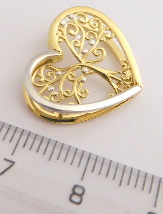 Klenoty Budín Velké gravírované zlaté srdce v kombinaci zlata 585/1,99gr HK3012