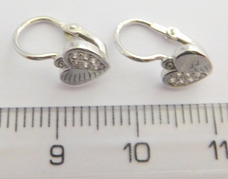 Klenoty Budín Zlaté dětské náušnice z bílého zlata se zirkony - srdíčka 585/1,05gr 336041230