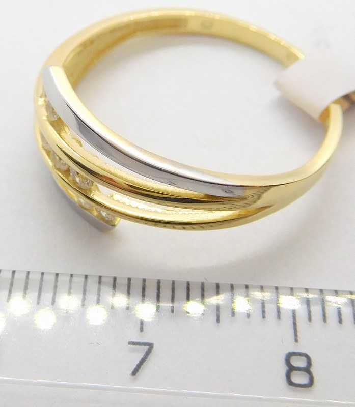 Klenoty Budín Dámský zlatý prsten v kombinaci zlata se zirkony 585/2,72gr vel. 59 HK1260