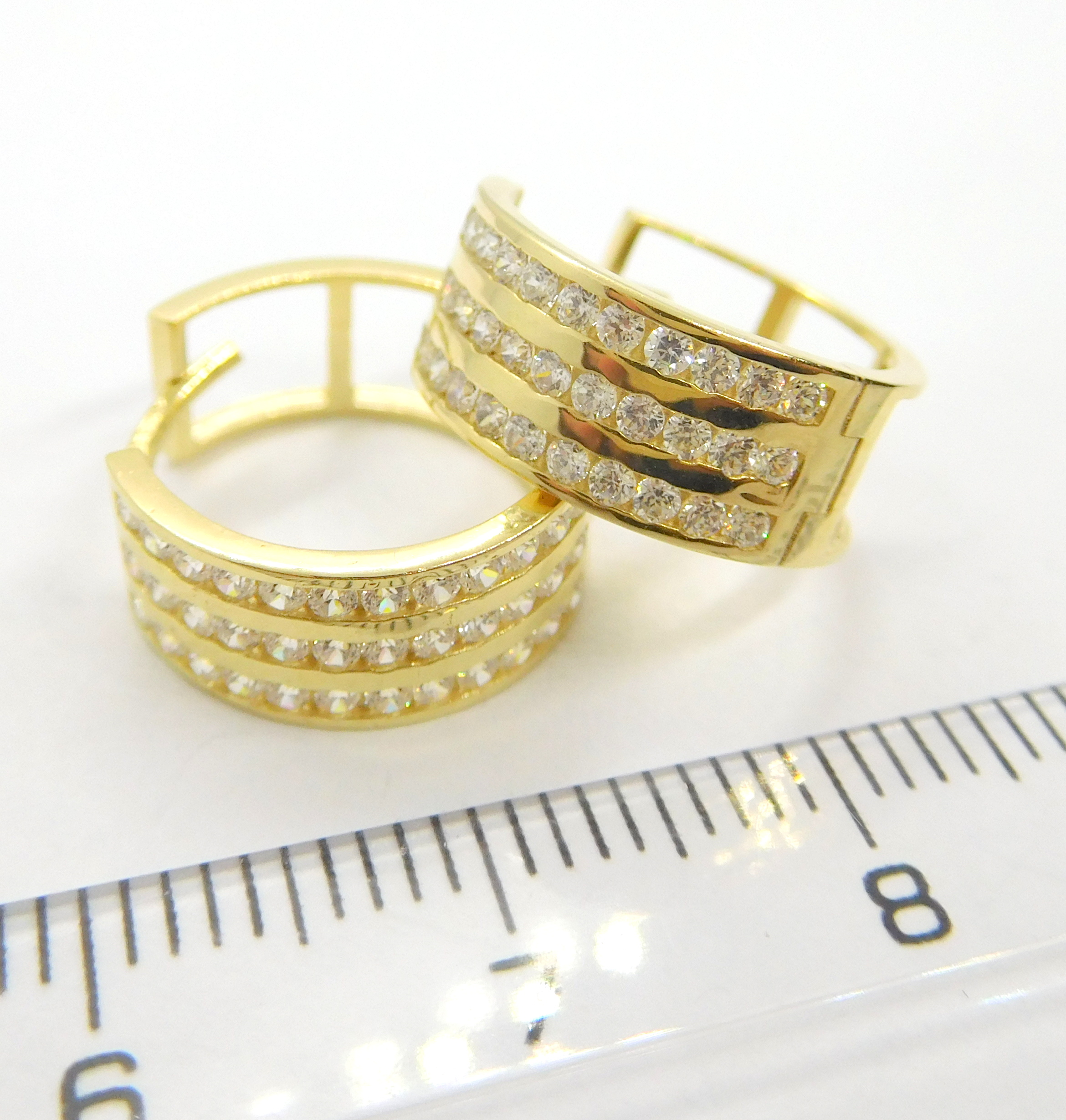 Klenoty Budín Dámské zlaté kruhy se zirkony (celozlaté 3řady) 585/2,91gr HK2023