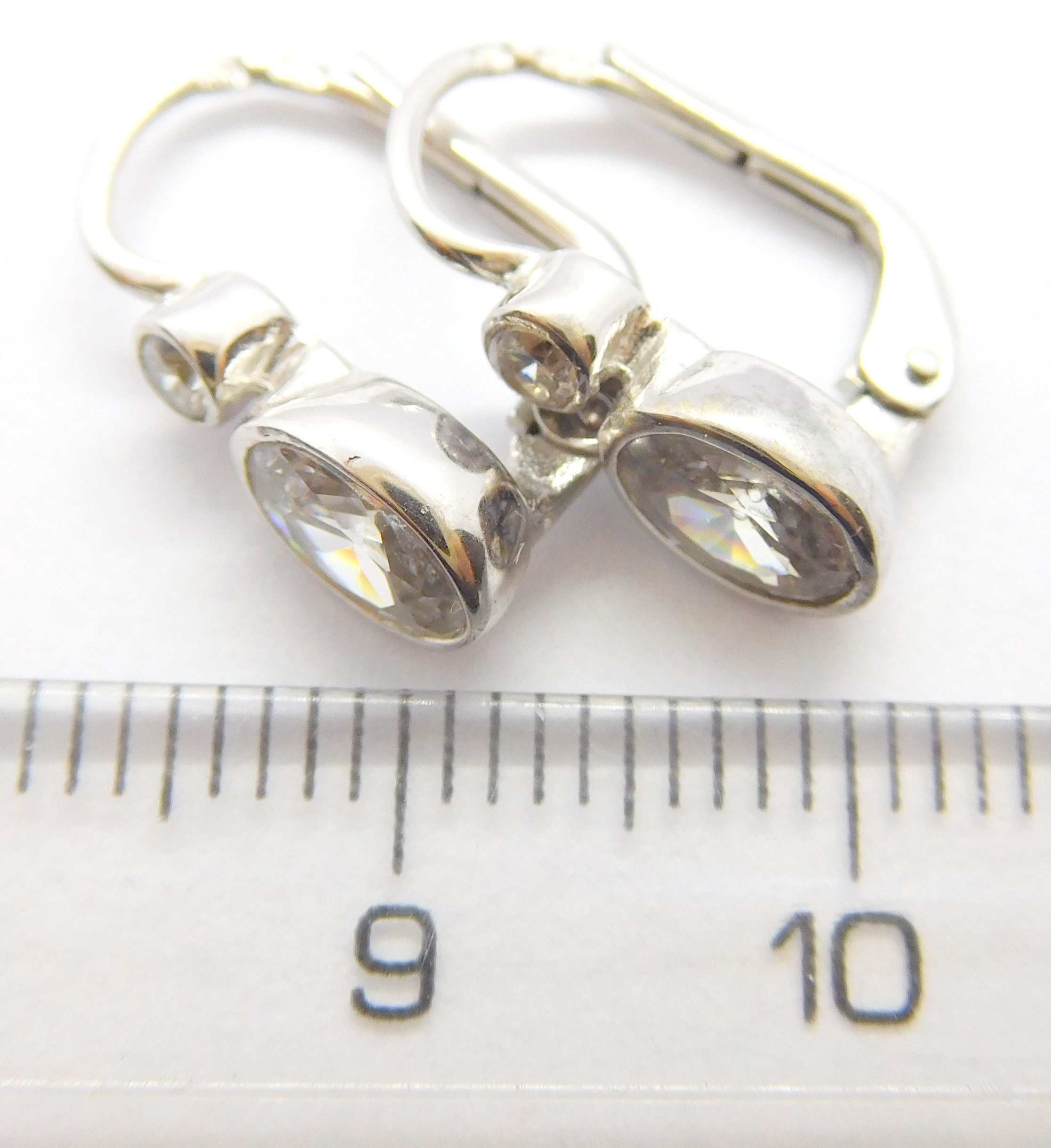 Klenoty Budín Zlaté náušnice z bílého zlata se zirkony 585/2,57gr 6880155