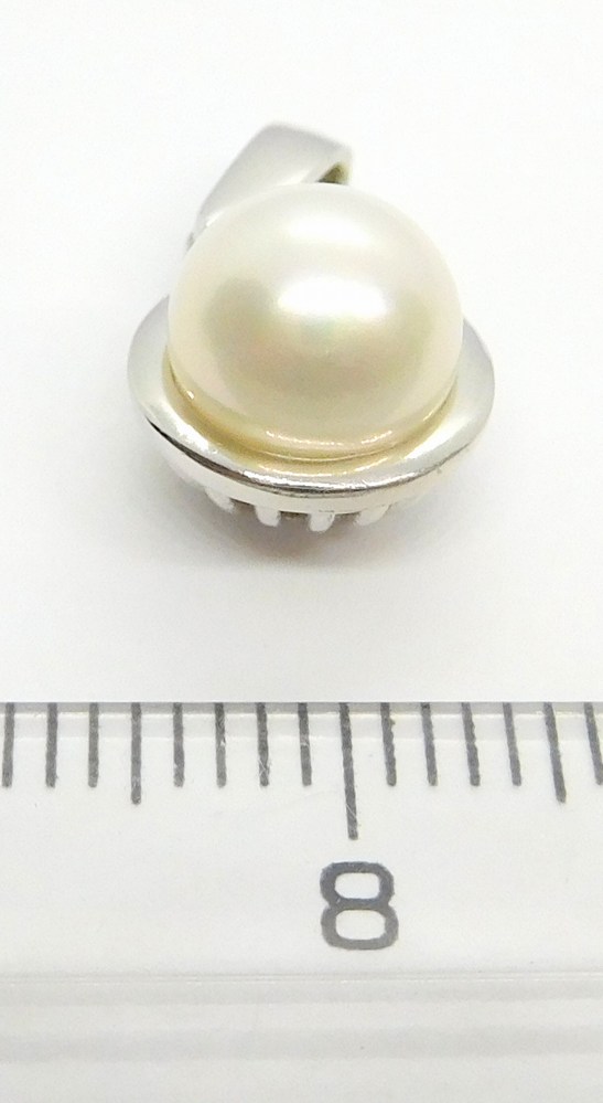 Klenoty Budín Dámské zlatá přívěsek s bílou perlou 585/1,57gr HK3117