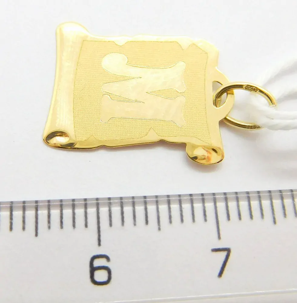 Klenoty Budín Zlatý přívěsek na pergamenu s gravírováním - písmenko M 585/0,48gr GUPYN-85221