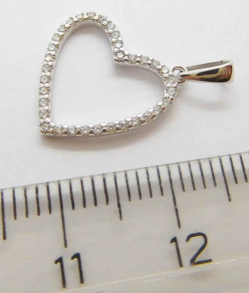 Klenoty Budín Dámský zlatý přívěsek srdce poseté zirkony 585/0,76gr HK3176