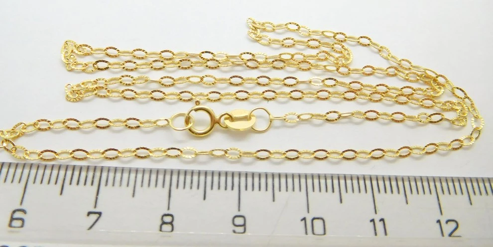 Klenoty Budín Dámský gravírovaný zlatý řetízek 45cm/1,20gr HK6176