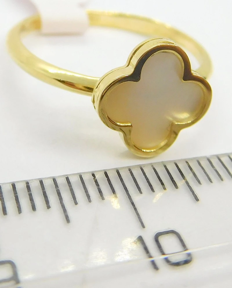 Klenoty Budín Dámský zlatý prsten ze žlutého zlata s bílým smaltem čtyřlístek pro štěstí 585/1,99gr vel. 56 HK1141