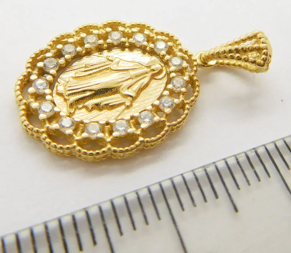 Klenoty Budín Dámská gravírovaná zlatá madonka s Ježíšem se zirkony 585/1,92gr HK3183