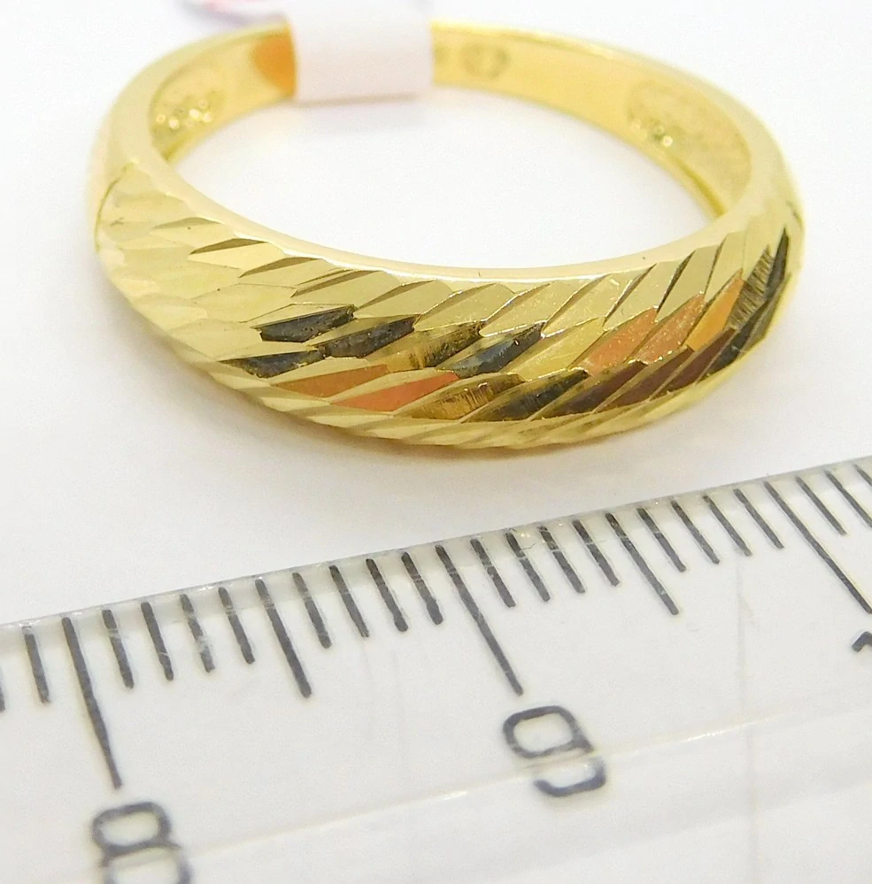 Klenoty Budín Mohutný dámský zlatý prsten s gravírováním 585/2,33gr vel. 60 HK1190