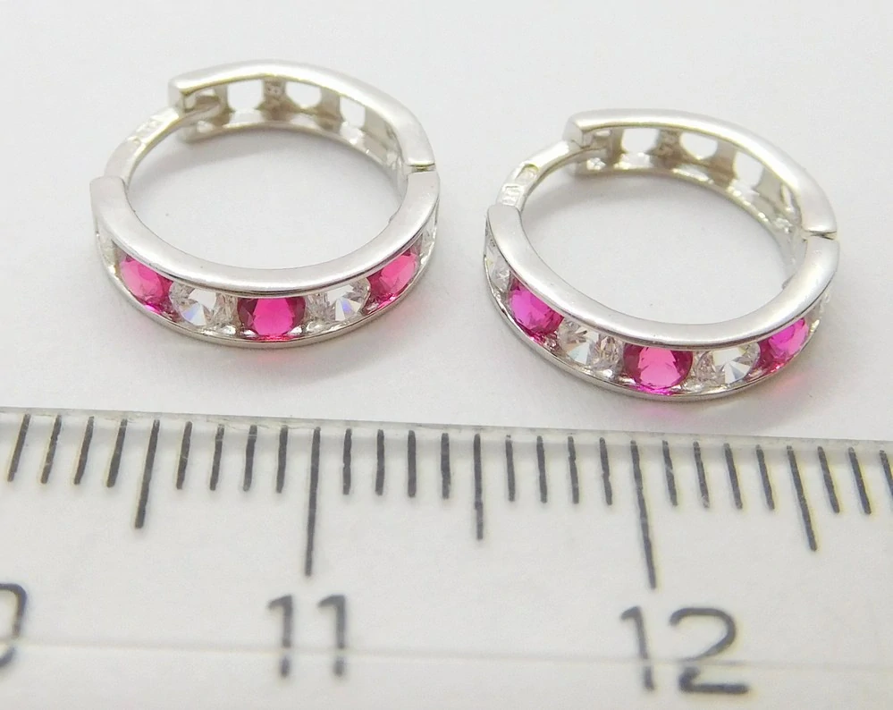 Klenoty Budín Dámské zlaté kruhové náušnice s červenými rubíny z bílého zlata 13mm 585/1,22gr 15991