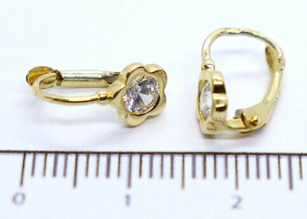 Klenoty Budín Dívčí klasické zlaté náušnice se zirkony na patent 585/1,23gr HK2386