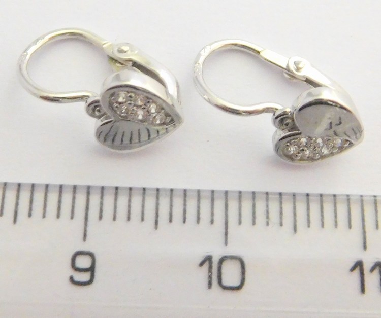 Klenoty Budín Zlaté dětské náušnice z bílého zlata se zirkony - srdíčka 585/1,05gr 336041230